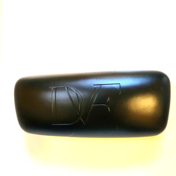 EC DVF Diane Von Furstenberg Eyeglass Hard Case - Picture 1 of 8